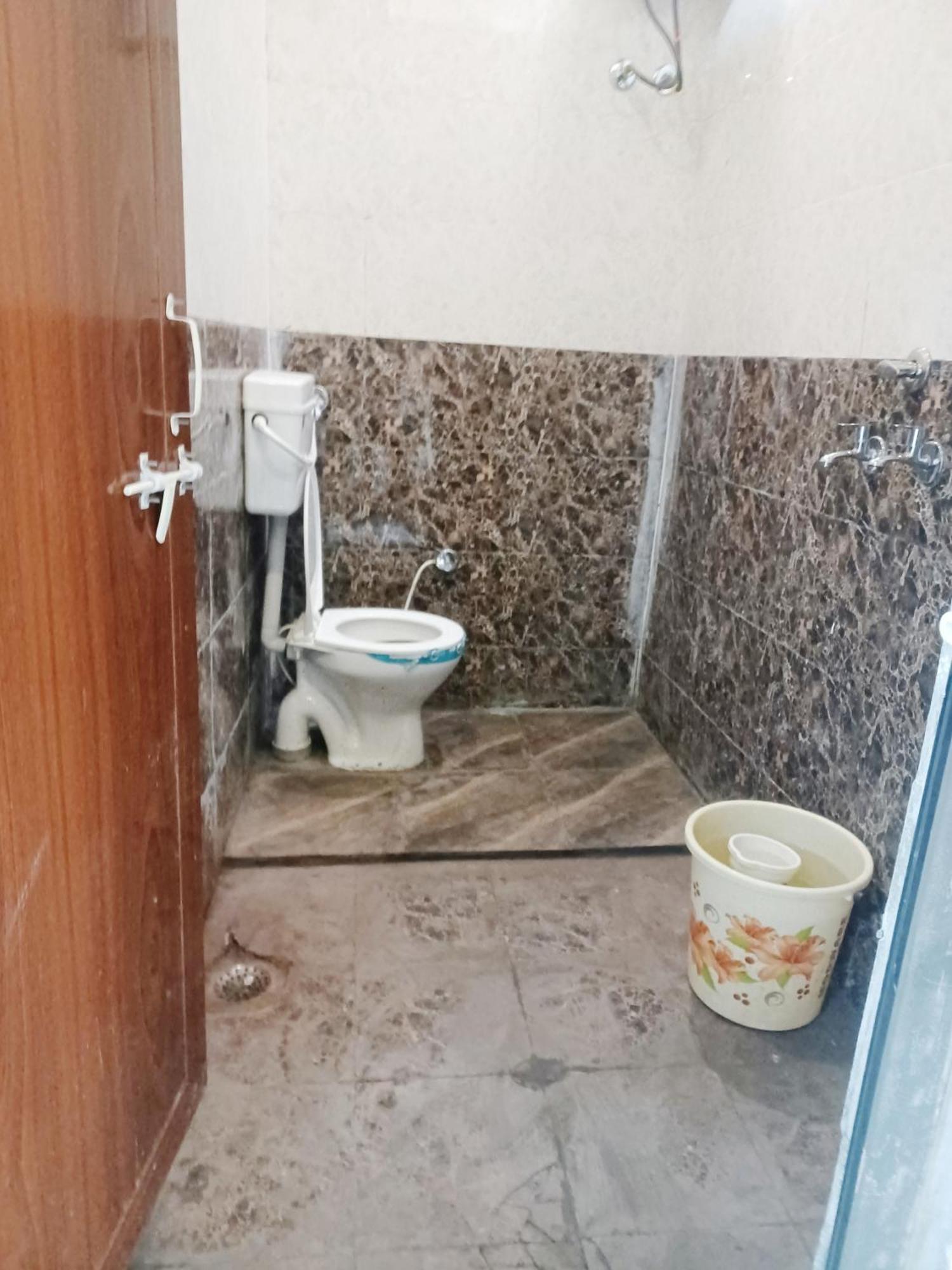 Hotel Prakash Palace Ujjain Esterno foto