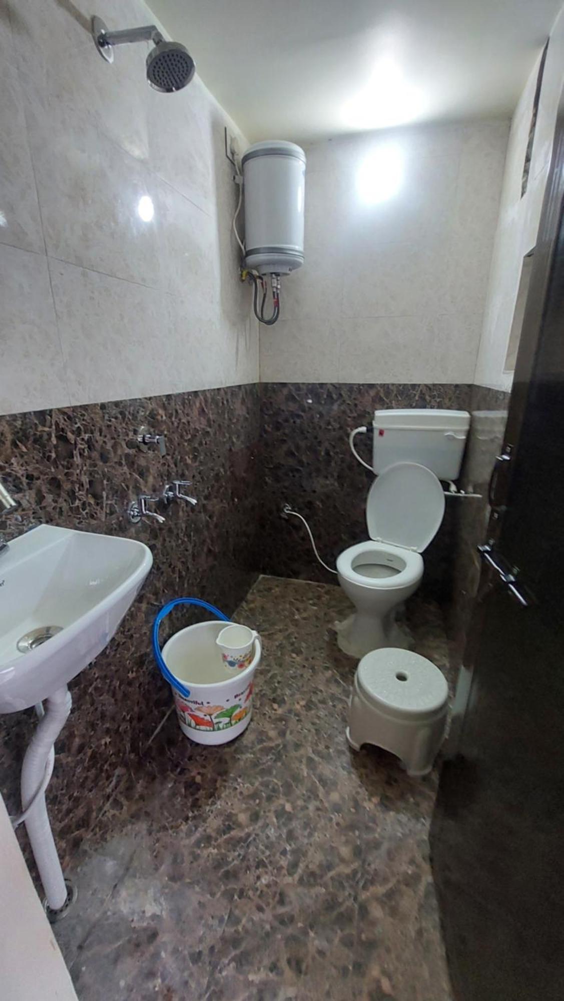 Hotel Prakash Palace Ujjain Esterno foto